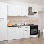 Tiho Apartment *