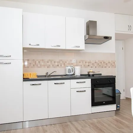 Tiho Apartamento *