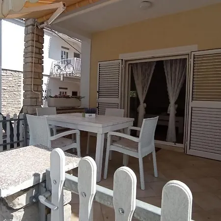 Tiho * Vodice