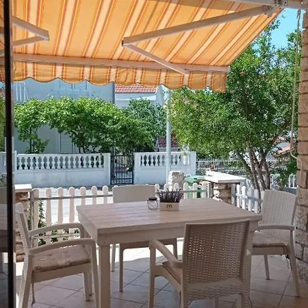 Tiho Apartment