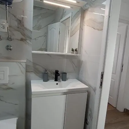 Tiho Apartamento Vodice