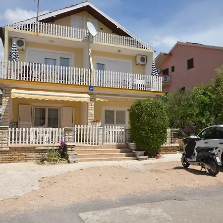 Tiho Vodice